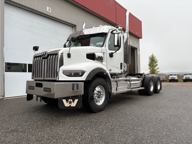 WT8486 WESTERN STAR 49X FARDIER 2026