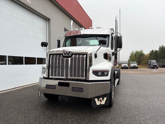 WT8486 WESTERN STAR 49X FARDIER 2026