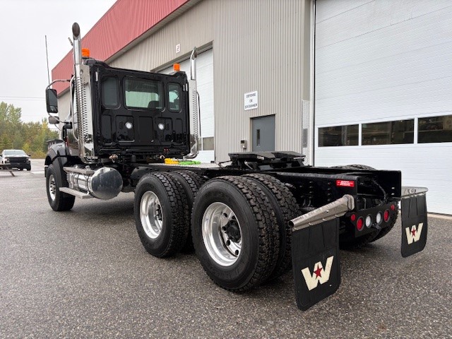WT8451 WESTERN STAR 49X 2026 NOIR